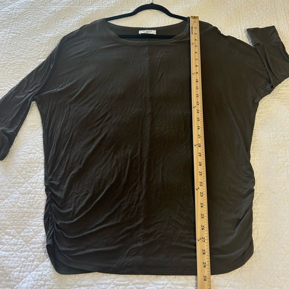 Zenana Top- Dark Olive Green. Size 2X.
Minimalist. Basic. Layering. All … - Picture 7 of 9